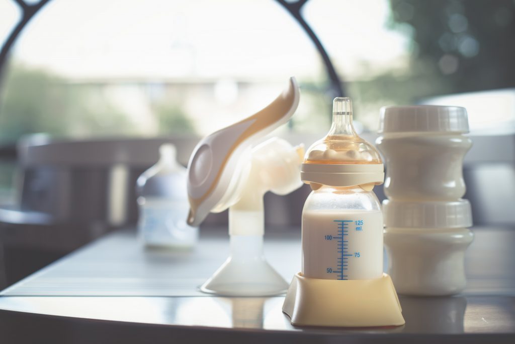 Which Sort of Breast Pump Ought to You Purchase? Every part You Must Know! (2024)- The Breastfeeding Mama