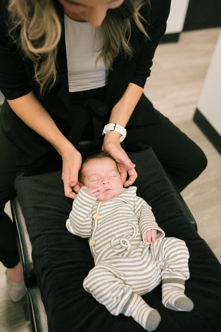 5 Ways Infant Chiropractic Adjustment Can Help Breastfeeding