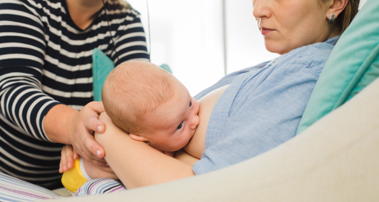 lactation consultant with mom